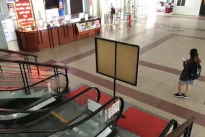 西貢火車站在本月中旬的寂寥景象。