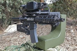 以色列公司的「SMASH Hopper」智能槍台。（圖源：互聯網）