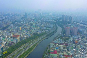 空氣污染致天色昏暗