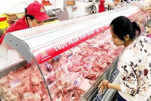 參與平抑物價活動的企業保證春節前後商品不漲價。