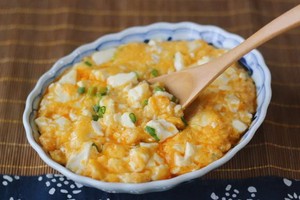 鹹蛋黃燒豆腐的做法