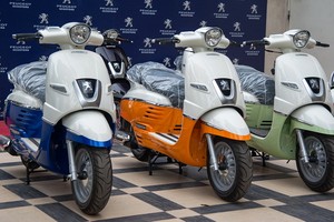 圖為 Peugeot Django高檔摩托車。（圖源：互聯網）