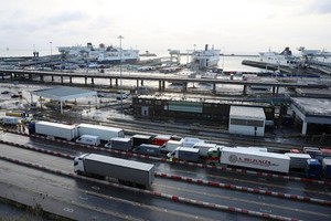 “脫歐”過渡期屆滿後，貨運商需要許可證才能前往肯特郡港口。（圖源：互聯網）