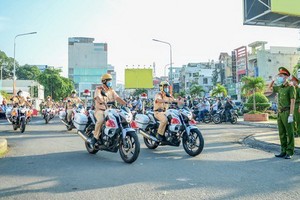 2020年12月15日市公安廳出動警力，全力以赴確保本市社會治安秩序。