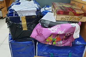 警方查封的涉案物證。（圖源：阮新）