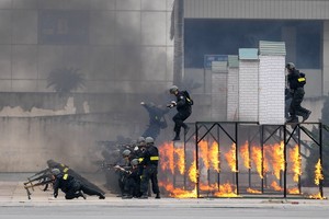 黨“十三大”安保演練現場一瞥。（圖源：Zing）