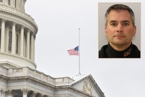 美國會山莊為西科尼克（小圖）下半旗致哀。