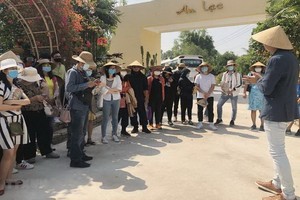 一旅遊團在參觀區內景點。（圖源：越通社）