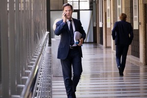 荷蘭公共電視台報導，針對兒童補貼管理不當的缺失，總理呂特（前）領導的政府15日集體辭職。（圖源：Markrutte）