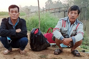 非法入境的兩名男子。（圖源：尋嶇）