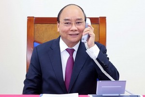 政府總理阮春福與澳大利亞總理斯科特‧莫里森通電話。（圖源：寶芝）