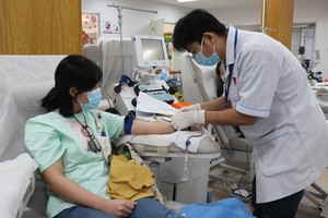 市民踴躍參加捐血活動。