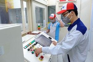 在企業正恢復生產階段，延期繳稅的政策是十分重要的。