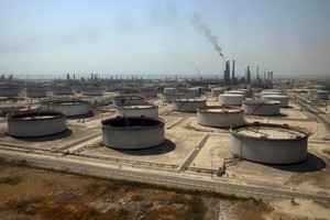 阿美石油公司煉油廠。（圖源：彭博）