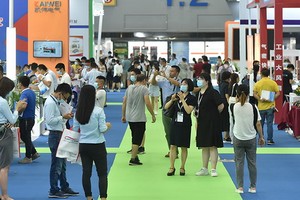 由法蘭克福展覽集團在疫前舉辦的展覽會吸引大量參展商和買家入場。（圖源：互聯網）