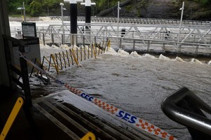 新南威爾士州中北部沿海地區連日來遭遇強降雨，導致河流水面上漲，多處出現溢水，交通受到嚴重影響。（圖源：NCA）