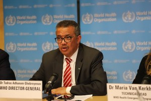 譚德塞呼籲相關機構妥善處理或銷毀使用過的藥瓶，以防被犯罪集團利用。（圖源：新華社）