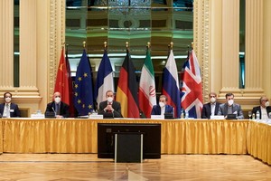 在奧地利維也納拍攝的伊核協議聯合委員會政治總司長級會議現場。（圖源：路透社）