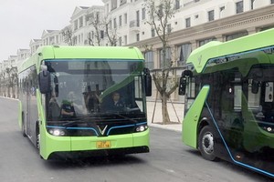 我國首條智能電動巴士線投運