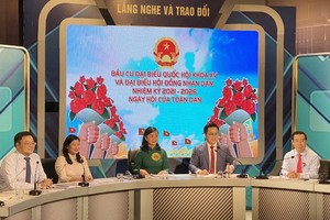 主席台上主持會議的各位代表。（圖源：孟和）