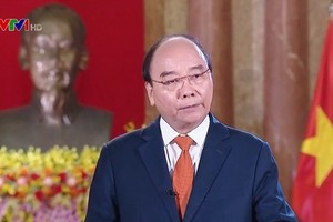 國家主席阮春福4月20日以視頻方式出席博鰲亞洲論壇並發表演講。（圖源：VTV）