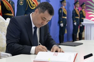 吉爾吉斯斯坦總統扎帕羅夫。（圖源：卡巴爾通訊社）