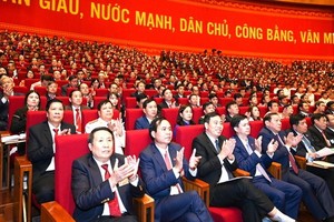 黨「十三大」文件肯定：「過去各任期的黨建設與整頓工作所取得的全面結果為推動我 國建設到今天的地位、成就、潛力作出非常重要的貢獻。」