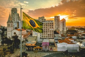 巴西經濟部18日發佈報告，將今年巴西經濟增長預期從3.2%上調至3.5%。（示意圖源：互聯網）