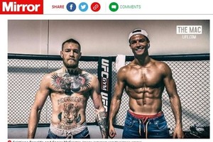 嘴炮（左）與Ｃ羅。