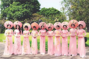 越南長衫風彩　陳光明　攝