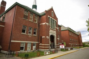 加拿大在原住民寄宿學校舊址發現215具兒童遺骸。（圖源：AP）