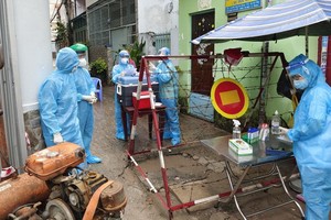 因疫情封鎖地區民眾切盼早日解封恢復正常生活。（圖源：獨立）