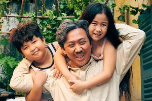 華人藝人鎮城已成功飾演老爸角色。