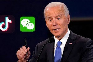 美國總統拜登當地時間9日簽署一項行政令，撤銷了此前針對中國互聯網短視頻社交平台TikTok、移動應用程序微信等多款中國應用程序的禁令。（圖源：互聯網）