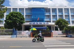 因出現新冠疑似病例，前江中心全科醫院自6月11日起暫停接收新患者。（圖源：茂長）