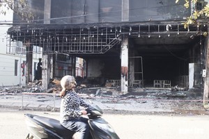 大火熄滅後的現場一片狼藉。（圖源：互聯網）