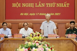 阮富仲總書記主持新任期中央軍委首次會議