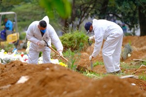 巴西為埋葬新冠病毒死者而修建的一座公墓。（圖源：互聯網）