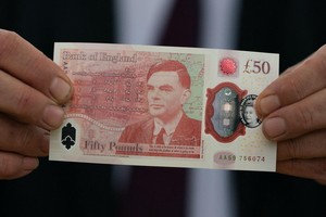 英國發行新版 50 英鎊紙幣