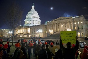 圖為 2018年1月21日，DACA計劃的支持者在美國國會外抗議。（圖源：互聯網）