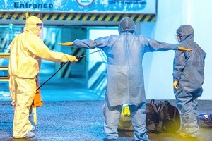 確診者到守德市３號野戰醫院治療。