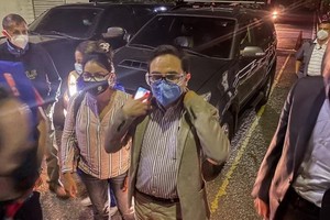 危地馬拉首席反貪調查官桑多華遭革職後，當天已逃出國“顧全性命”。（圖源：AP）