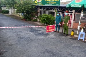 圖為後江省隆美縣順和鄉的一個檢查點。（圖源：後江報）