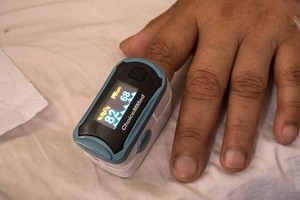 血氧機對深膚色新冠患者準確率較低