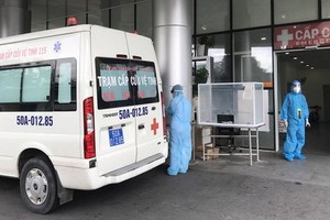 115衛星急救中心將病人運送到175軍醫醫院急救。