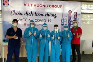 越香集團與平陽省醫療部門配合展開為勞工接種疫苗活動。