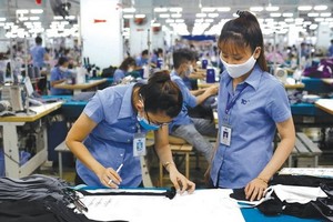 越南紡織品成衣出口到歐洲市場。