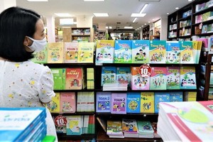 提議把教科書列為必需品。（示意圖源：互聯網）