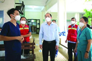 為不夠條件居家隔離確診者準備隔離區