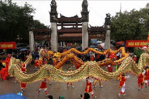 陳祠廟會迎水儀式。